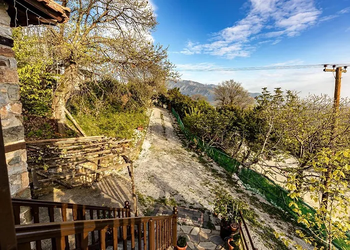 Εξοχικό σπίτι Halatsogiannis Mansion Παλαιός Παντελεήμων