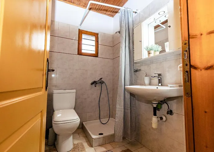 Εξοχικό σπίτι Halatsogiannis Mansion *